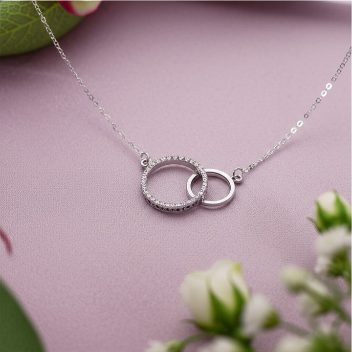 Pendant reflecting light showing CZ brilliance