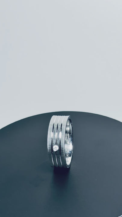 The Hollow Loop Side Profile