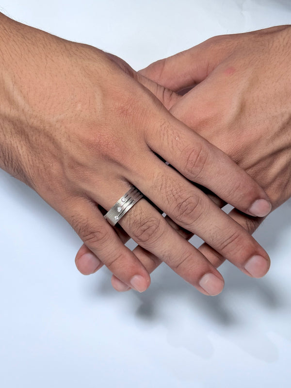 Shadow Arc Men’s Ring Front View